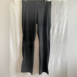Medium Adidas flare leggings